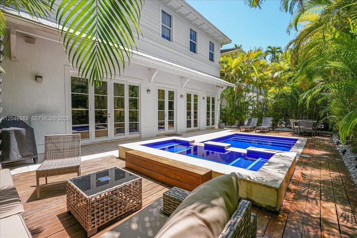4734 Sunset Drive