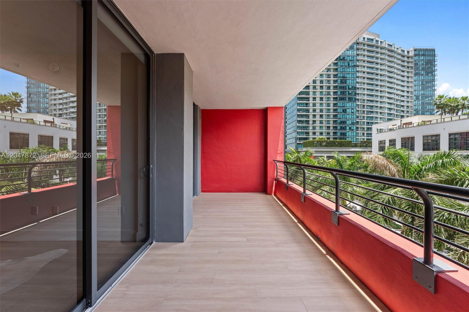 90 SE 32nd St # 405