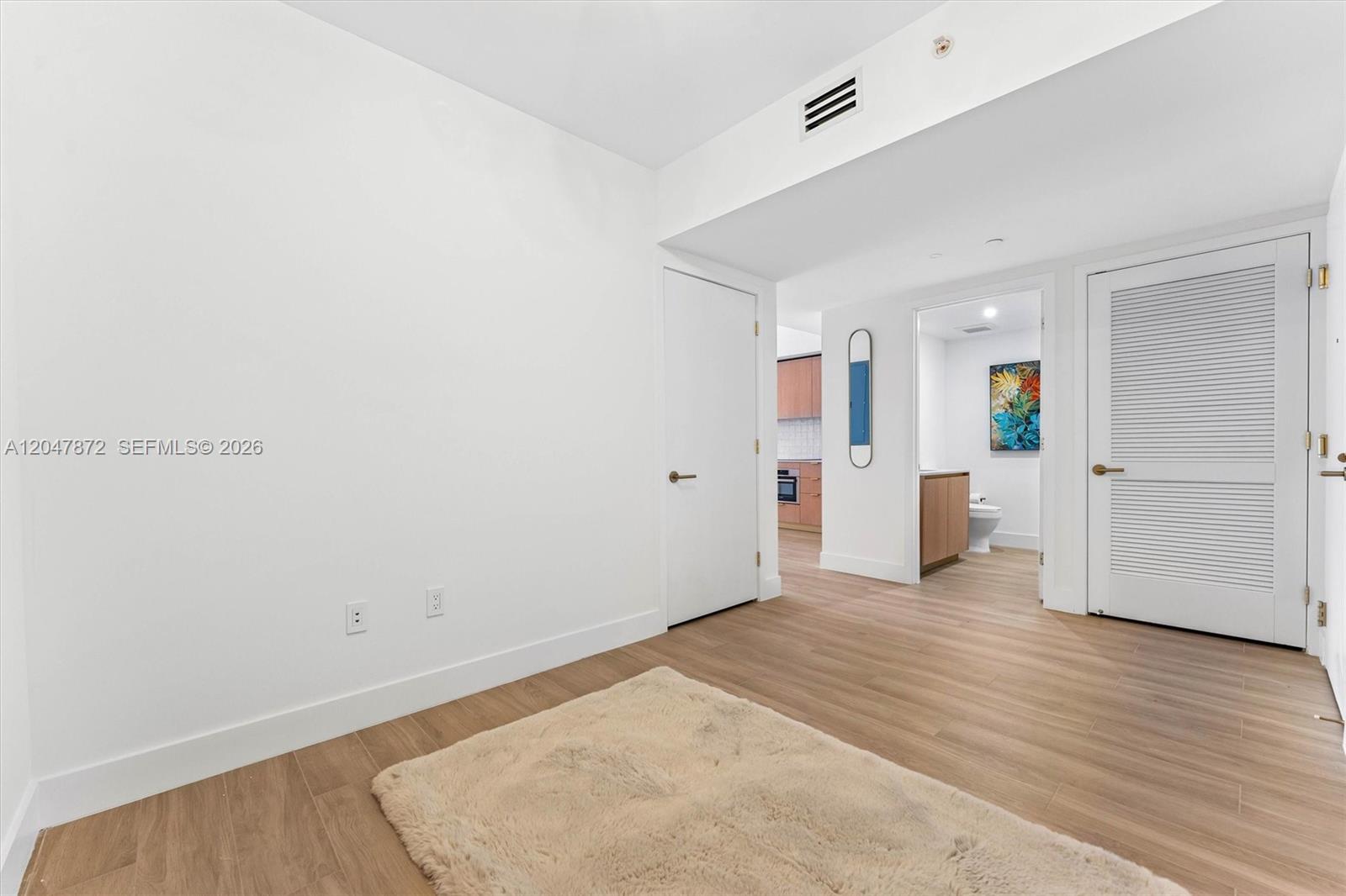 90 SE 32nd St # 405