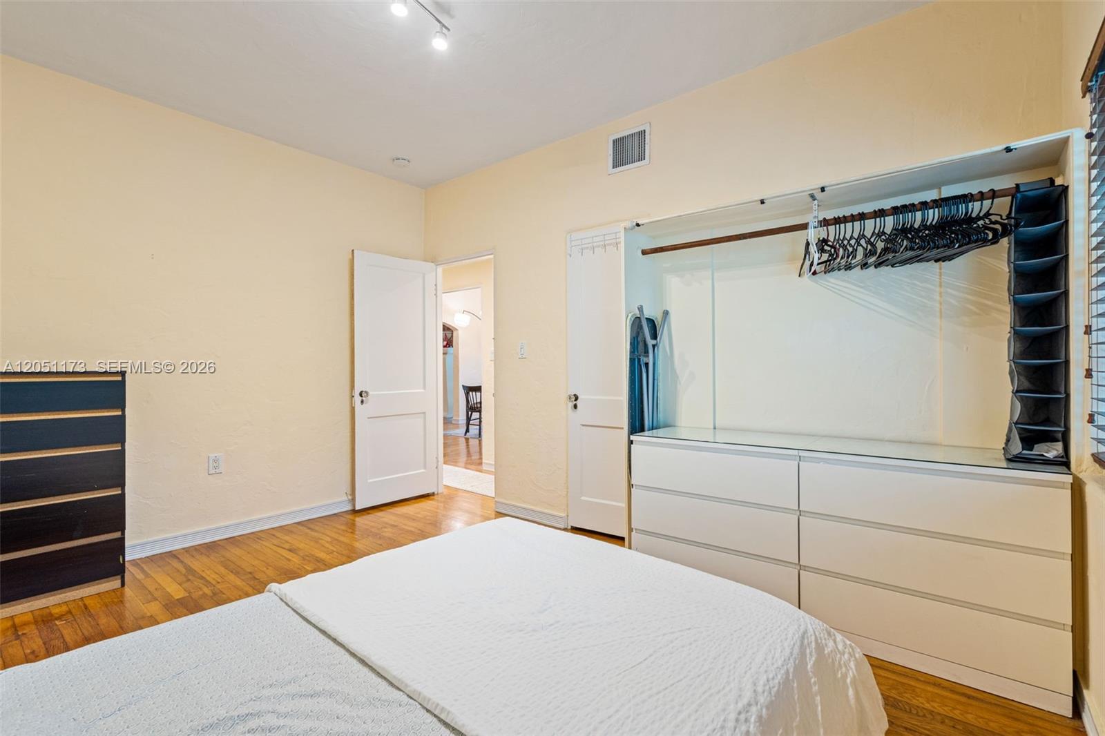 46 Montilla Avenue 46