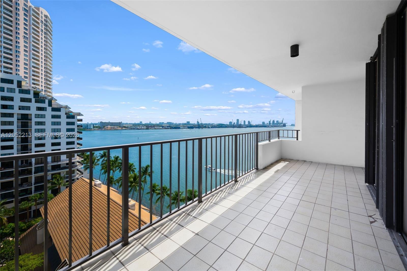 520 Brickell Key Dr # A1206
