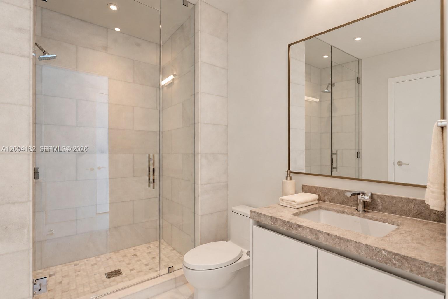 175 SE 25th Rd # 2701