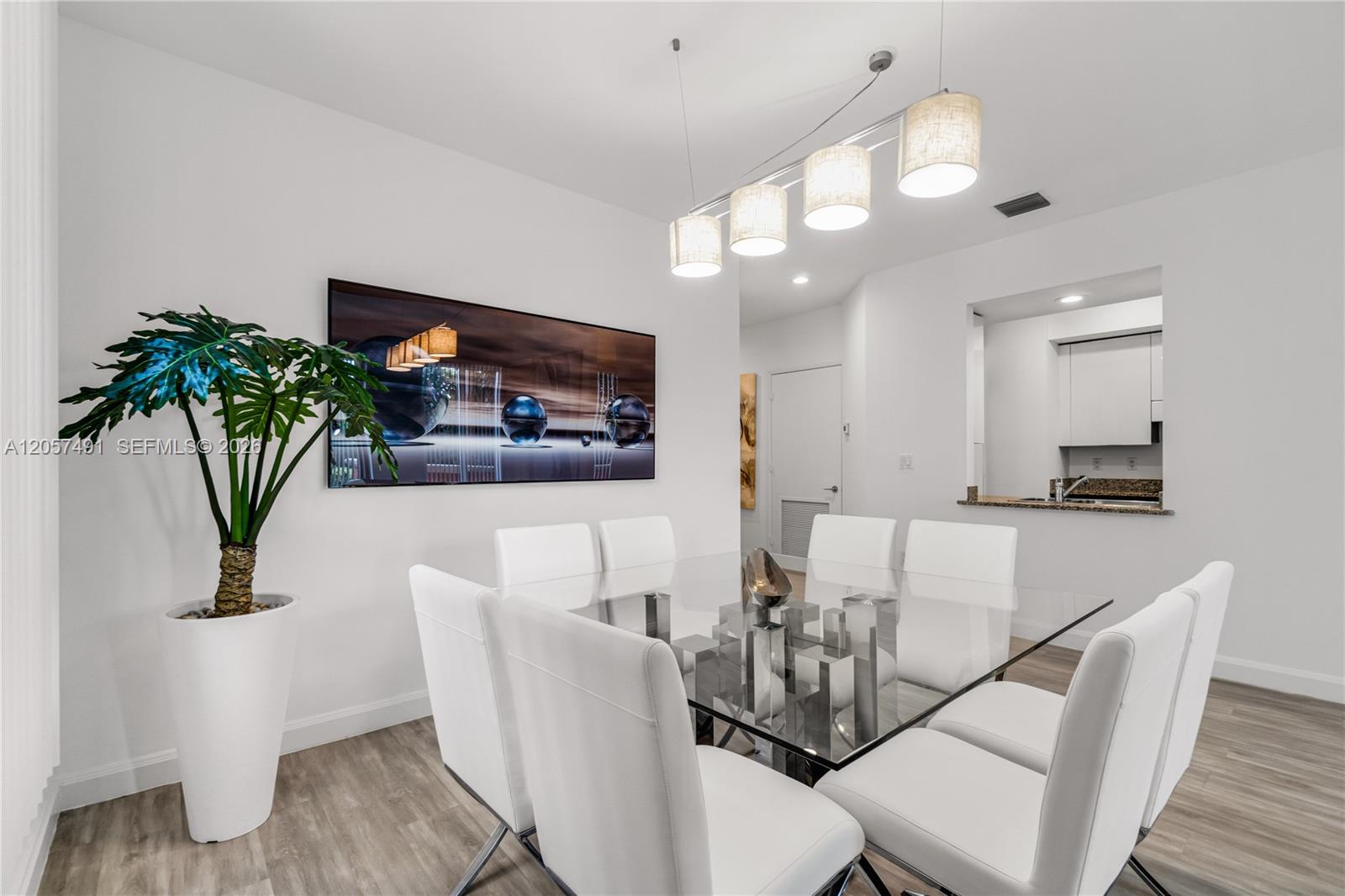 785 Crandon Blvd # 106