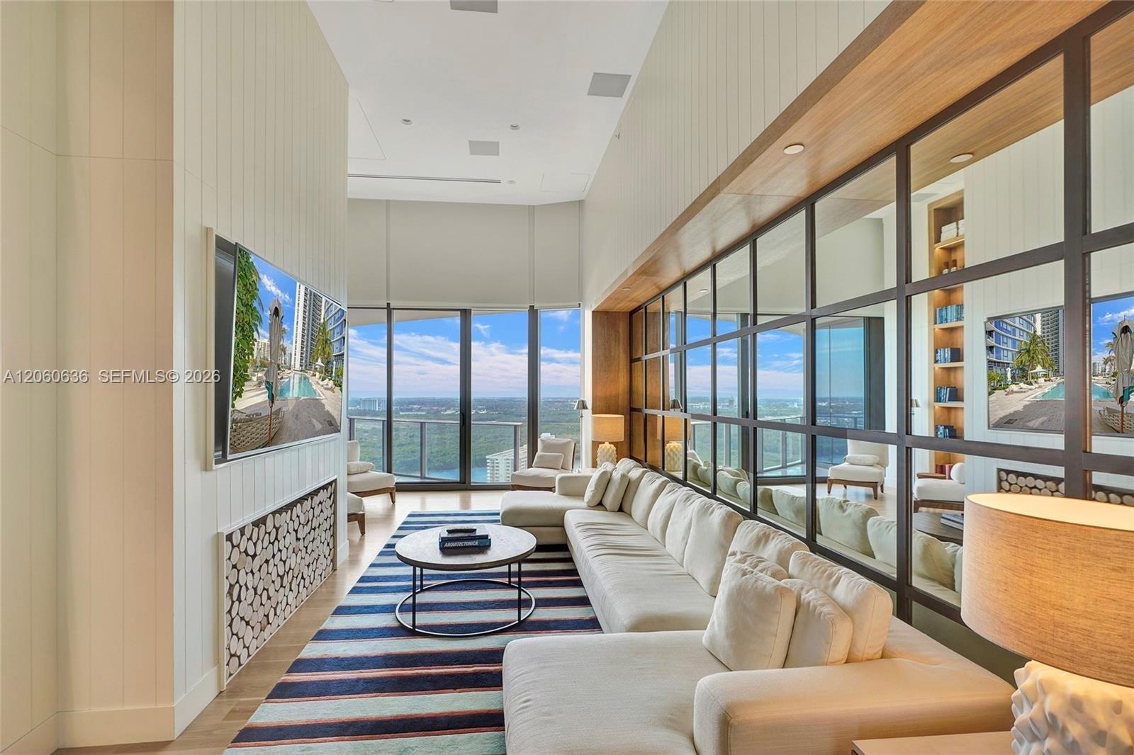 15701 Collins Ave # 4701