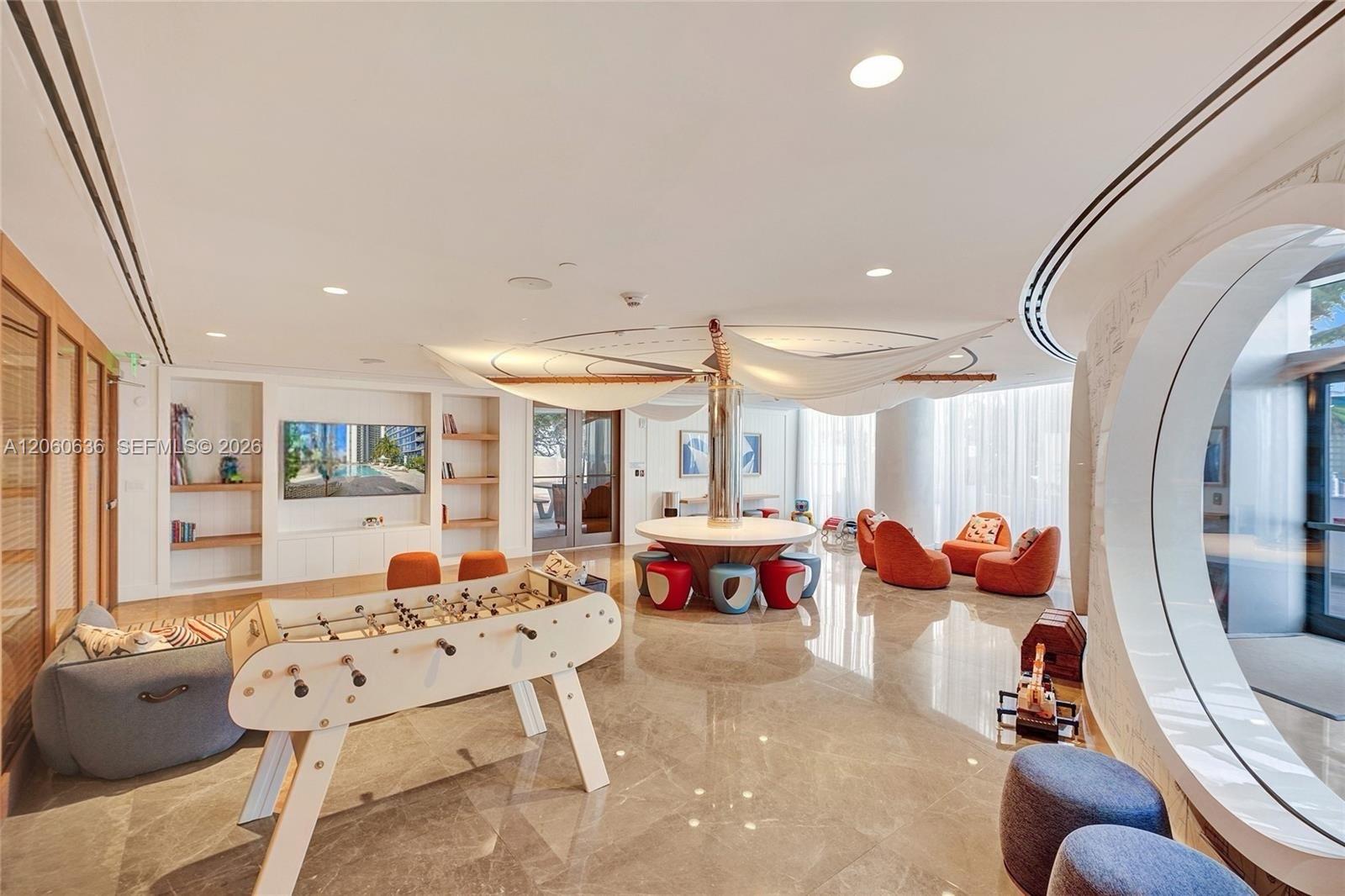 15701 Collins Ave # 4701
