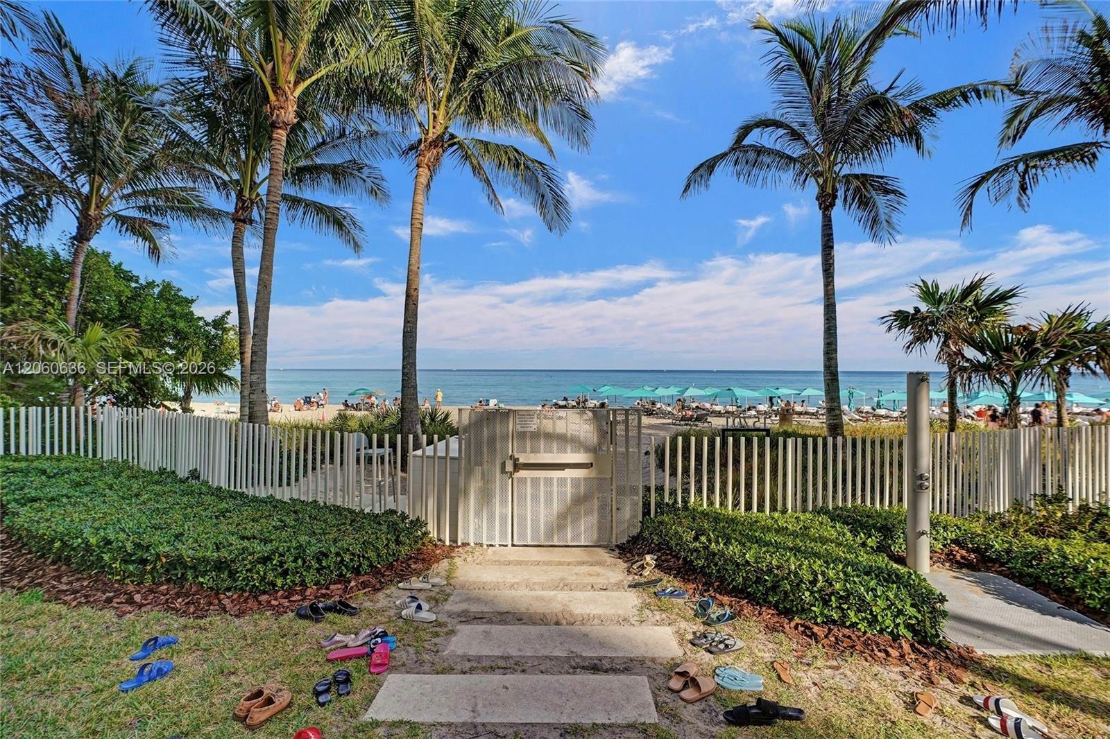 15701 Collins Ave # 4701