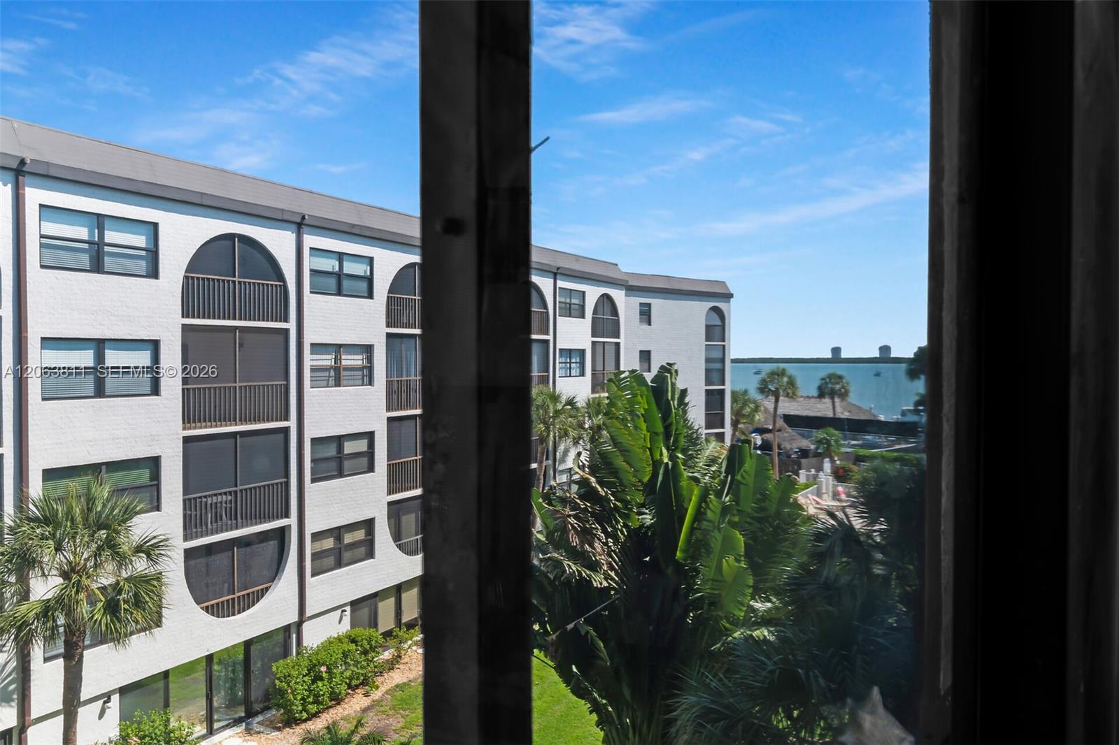 1011 Anglers Cove # H403