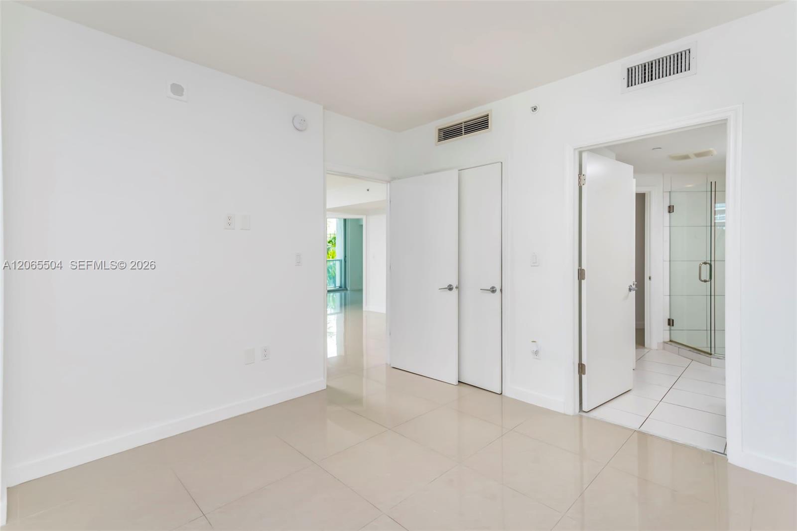 500 Brickell Ave # 401