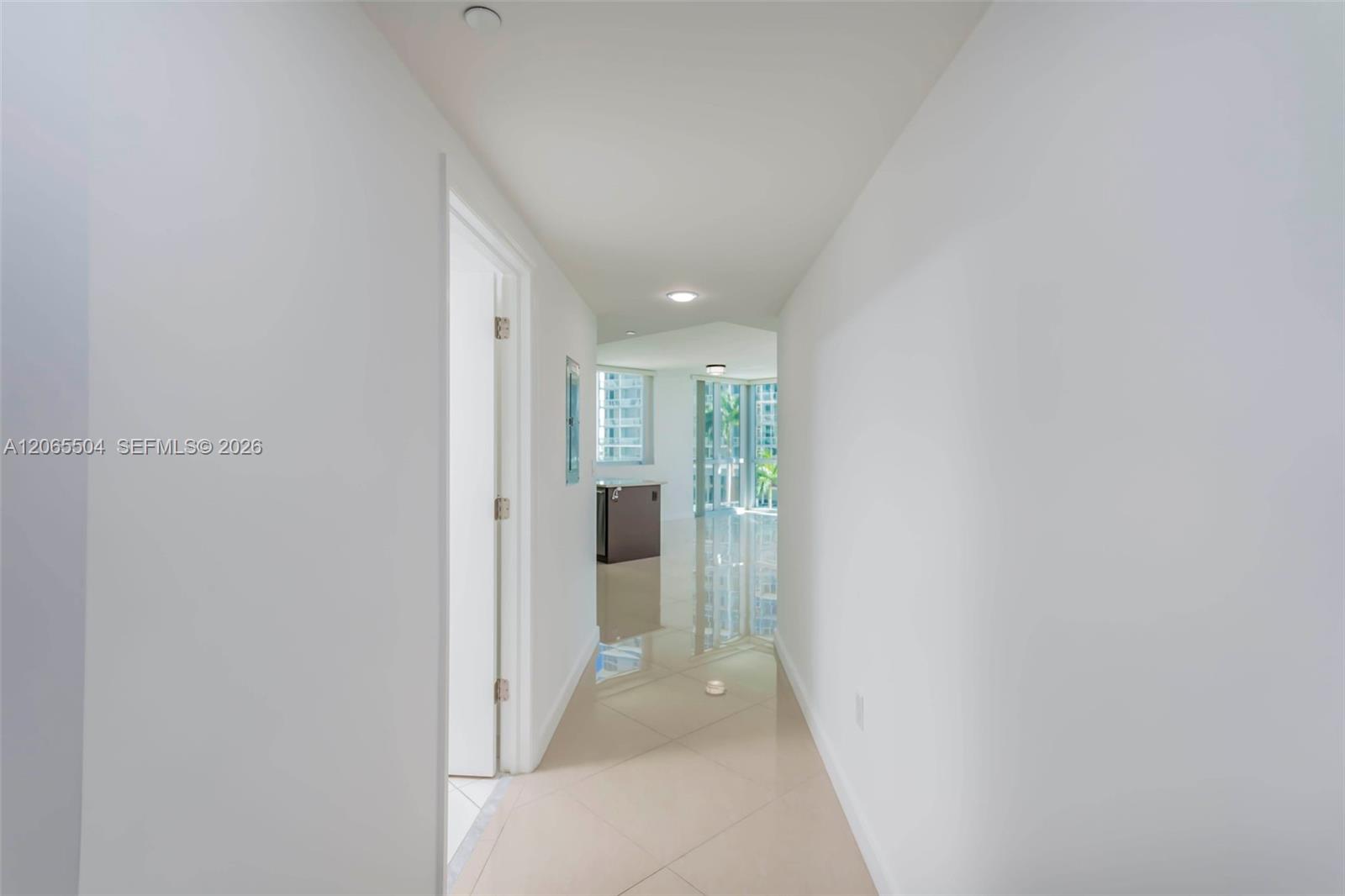 500 Brickell Ave # 401