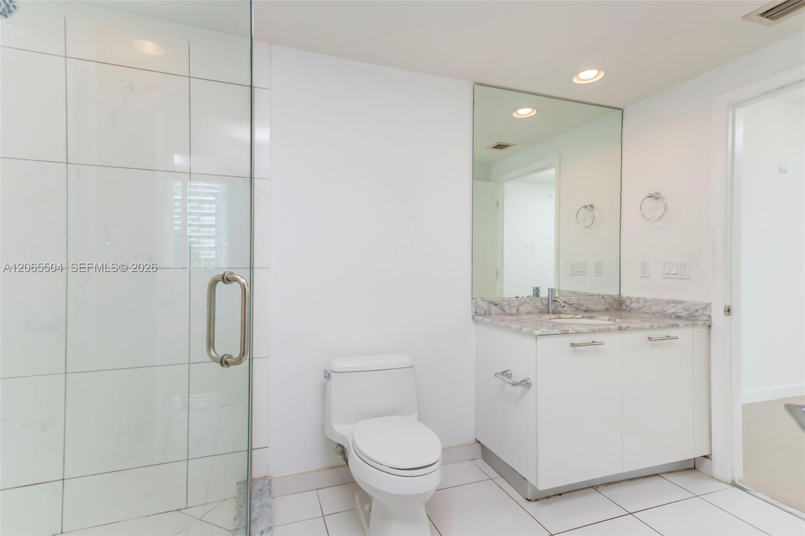 500 Brickell Ave # 401