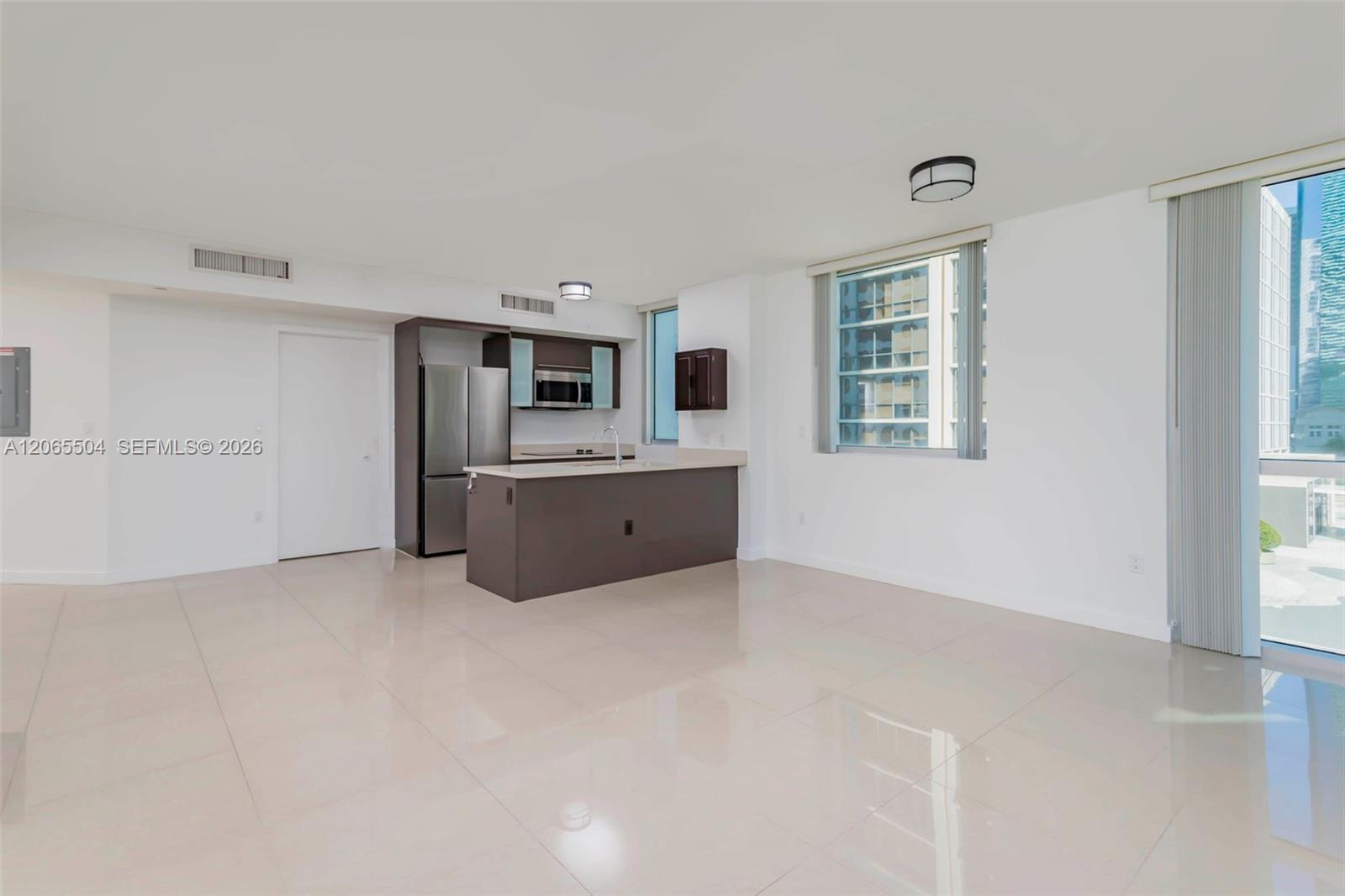500 Brickell Ave # 401