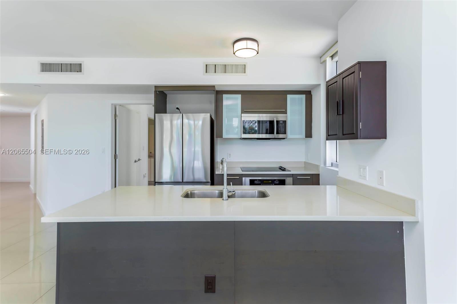 500 Brickell Ave # 401