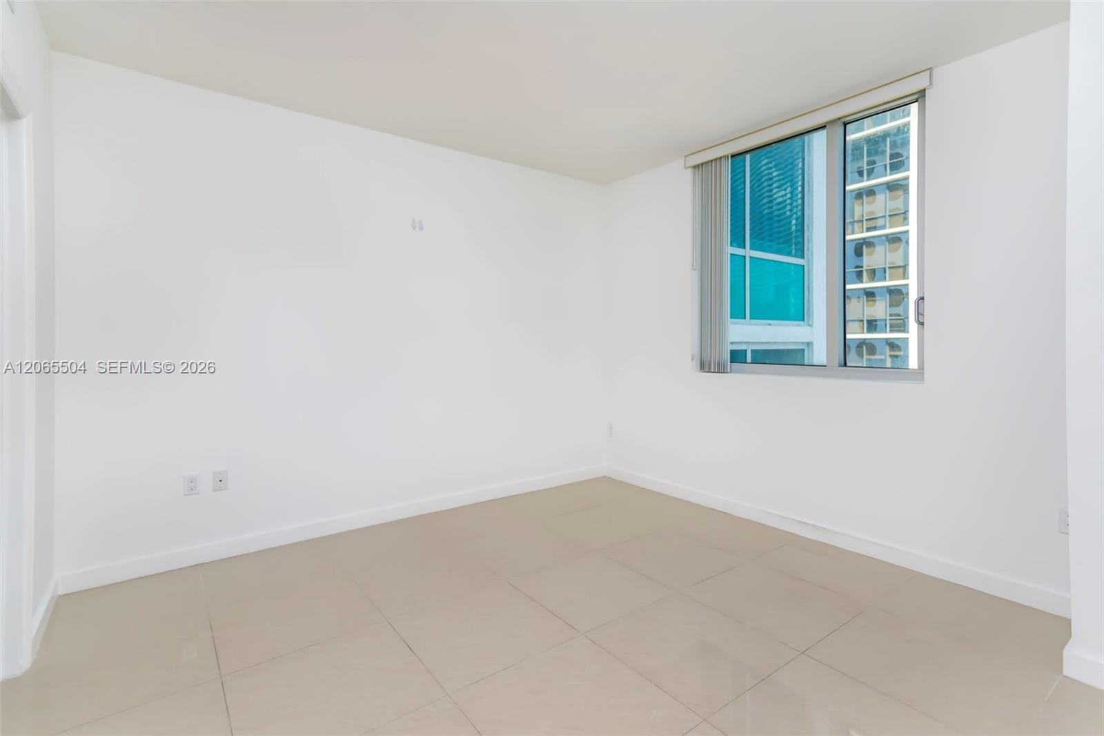 500 Brickell Ave # 401