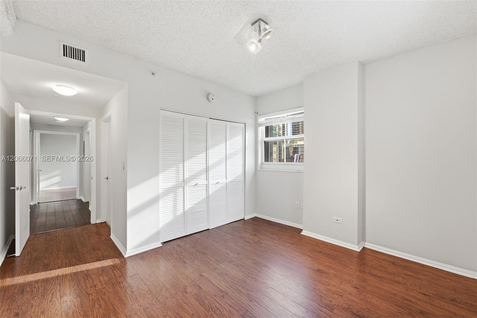 185 SE 14th Ter # 1010