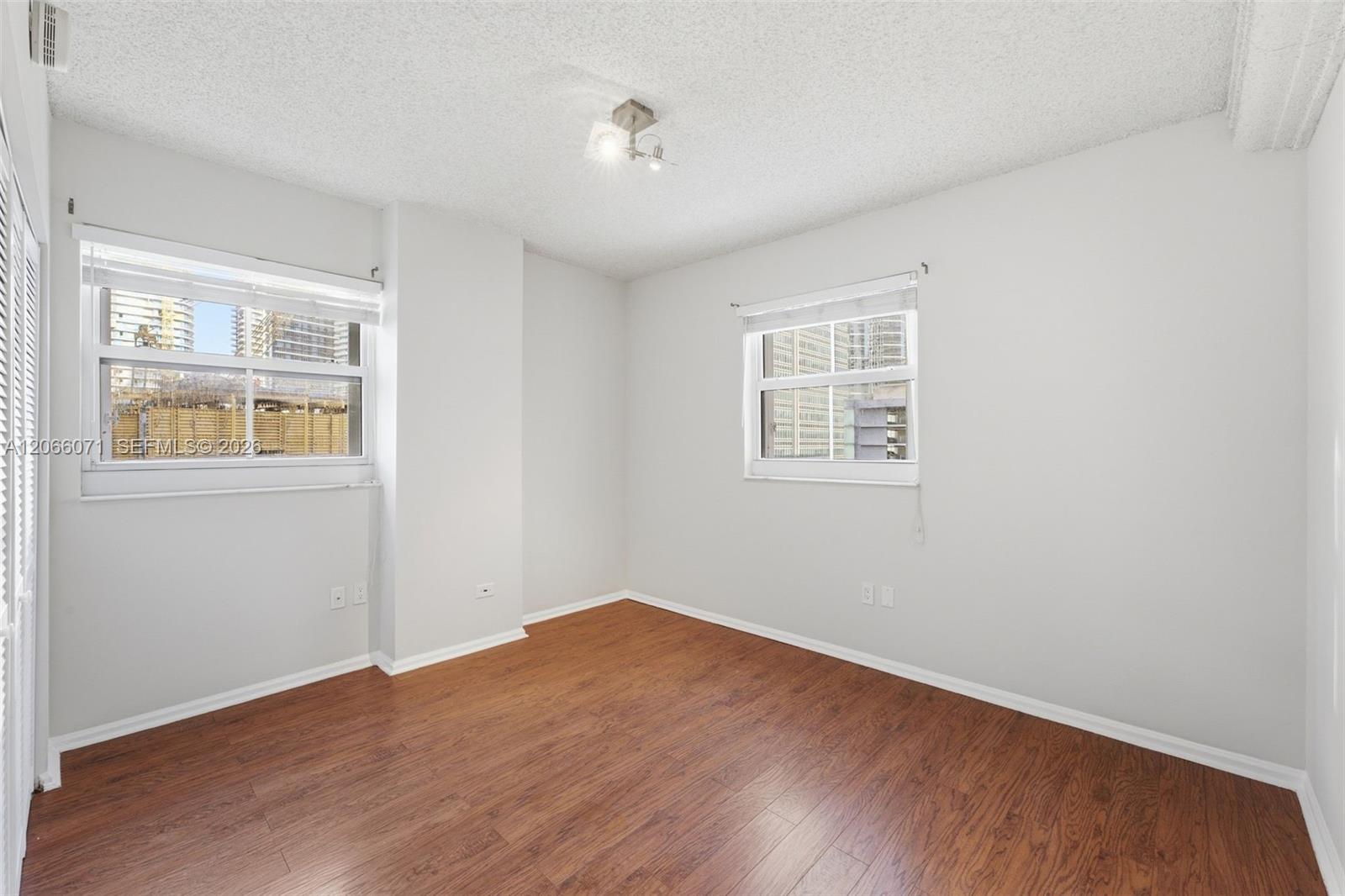 185 SE 14th Ter # 1010