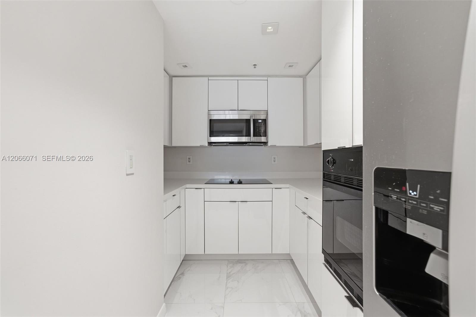 185 SE 14th Ter # 1010