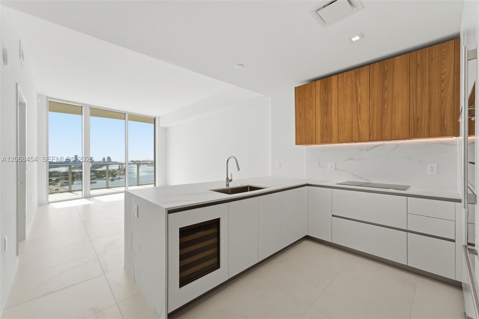 1400 Biscayne Blvd. # 3004