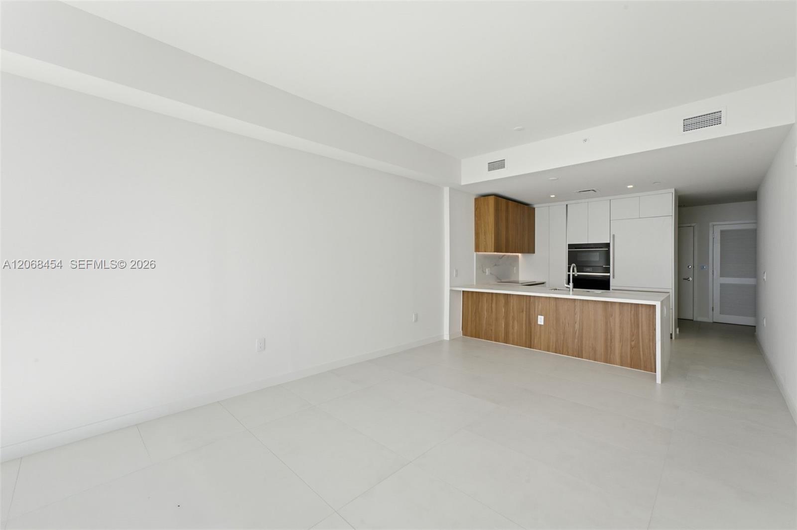 1400 Biscayne Blvd. # 3004