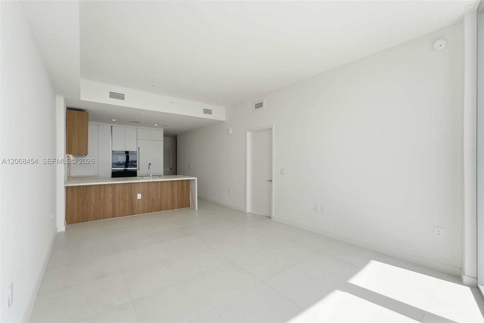 1400 Biscayne Blvd. # 3004