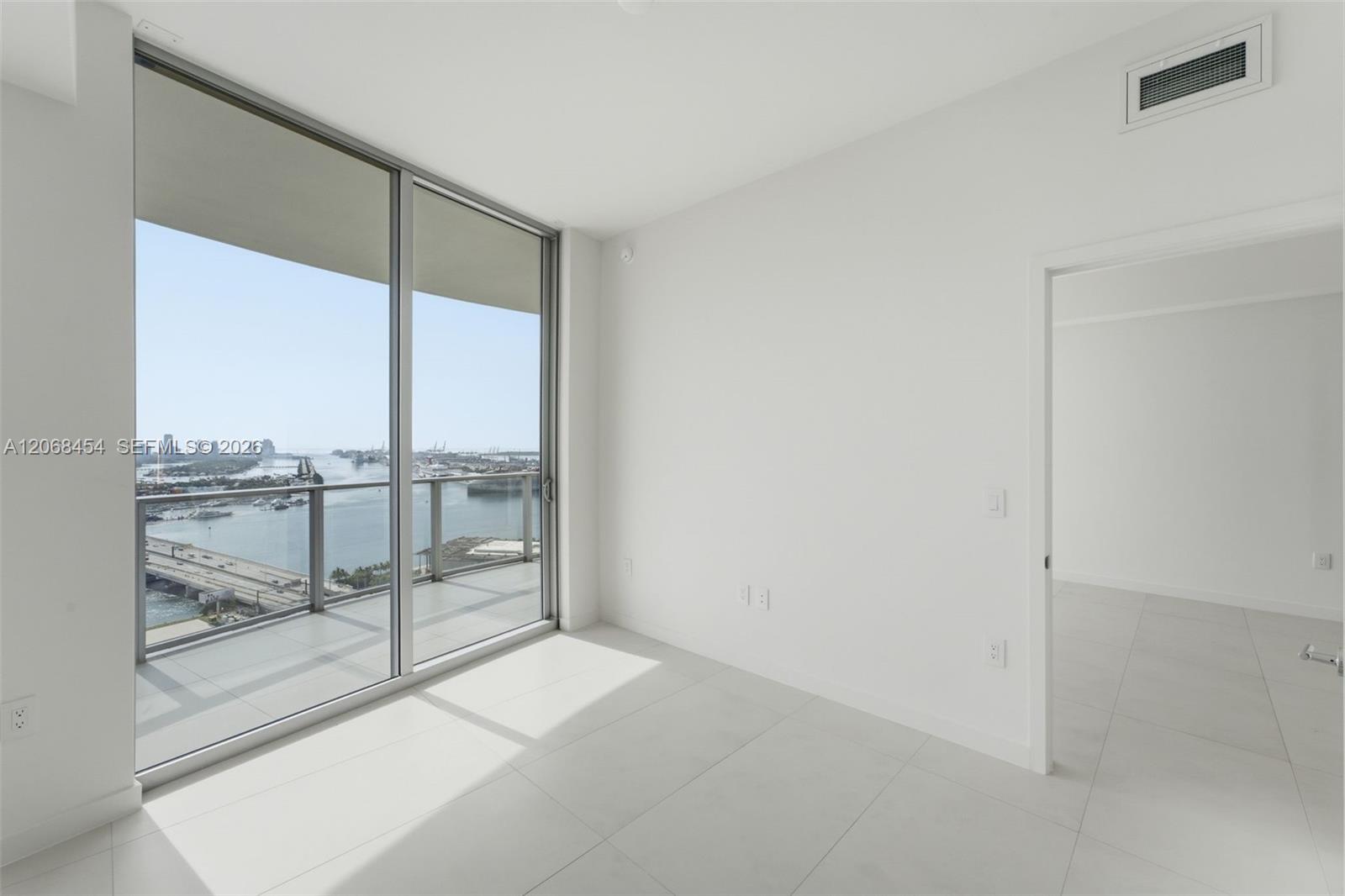 1400 Biscayne Blvd. # 3004