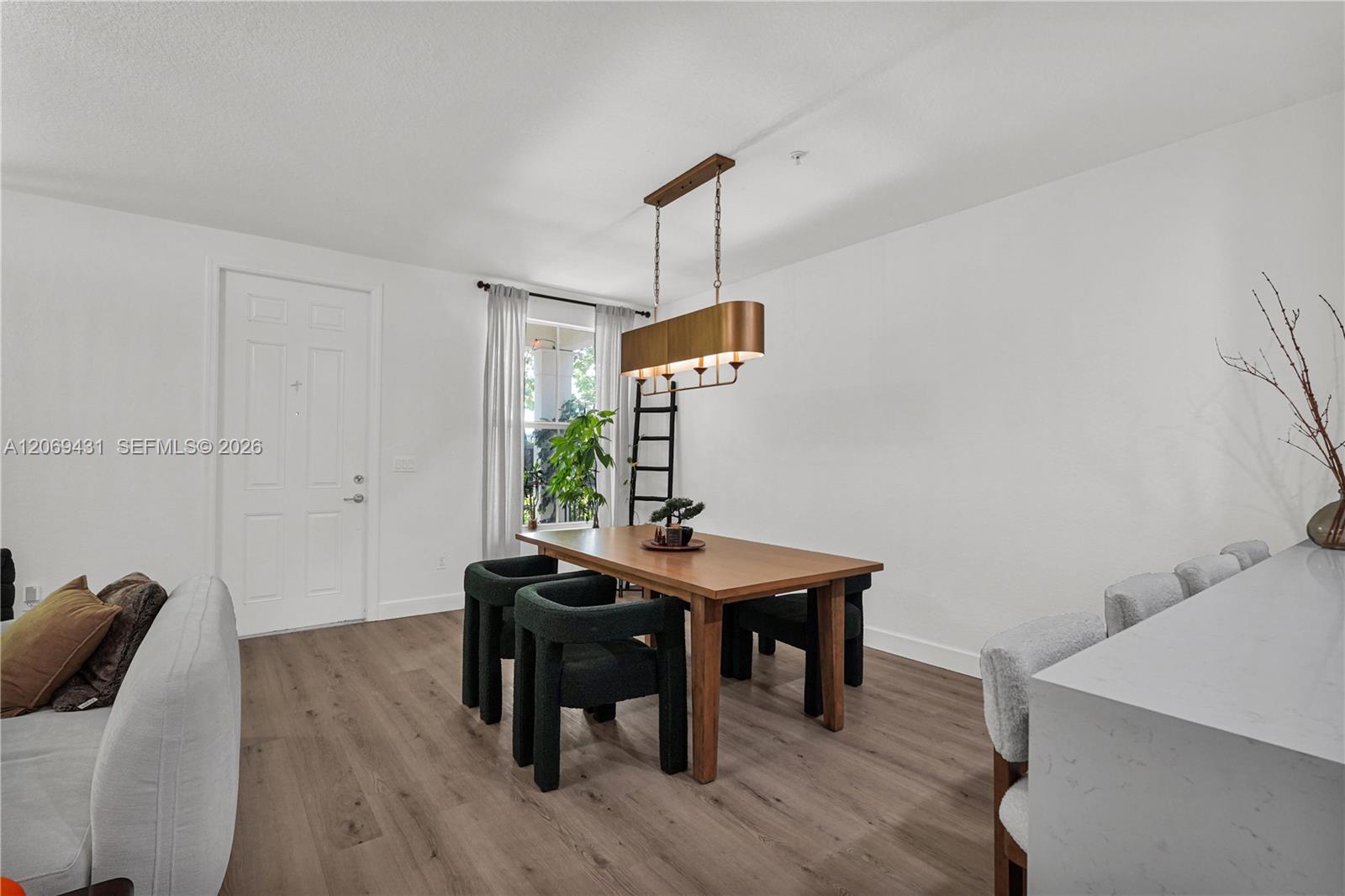 4818 Acadian Trl