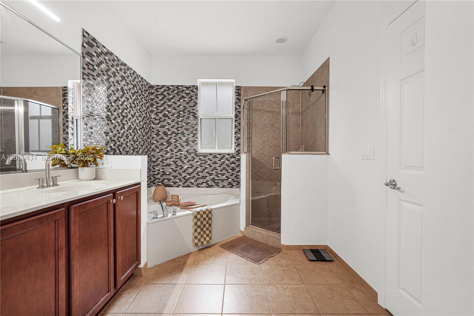 4818 Acadian Trl