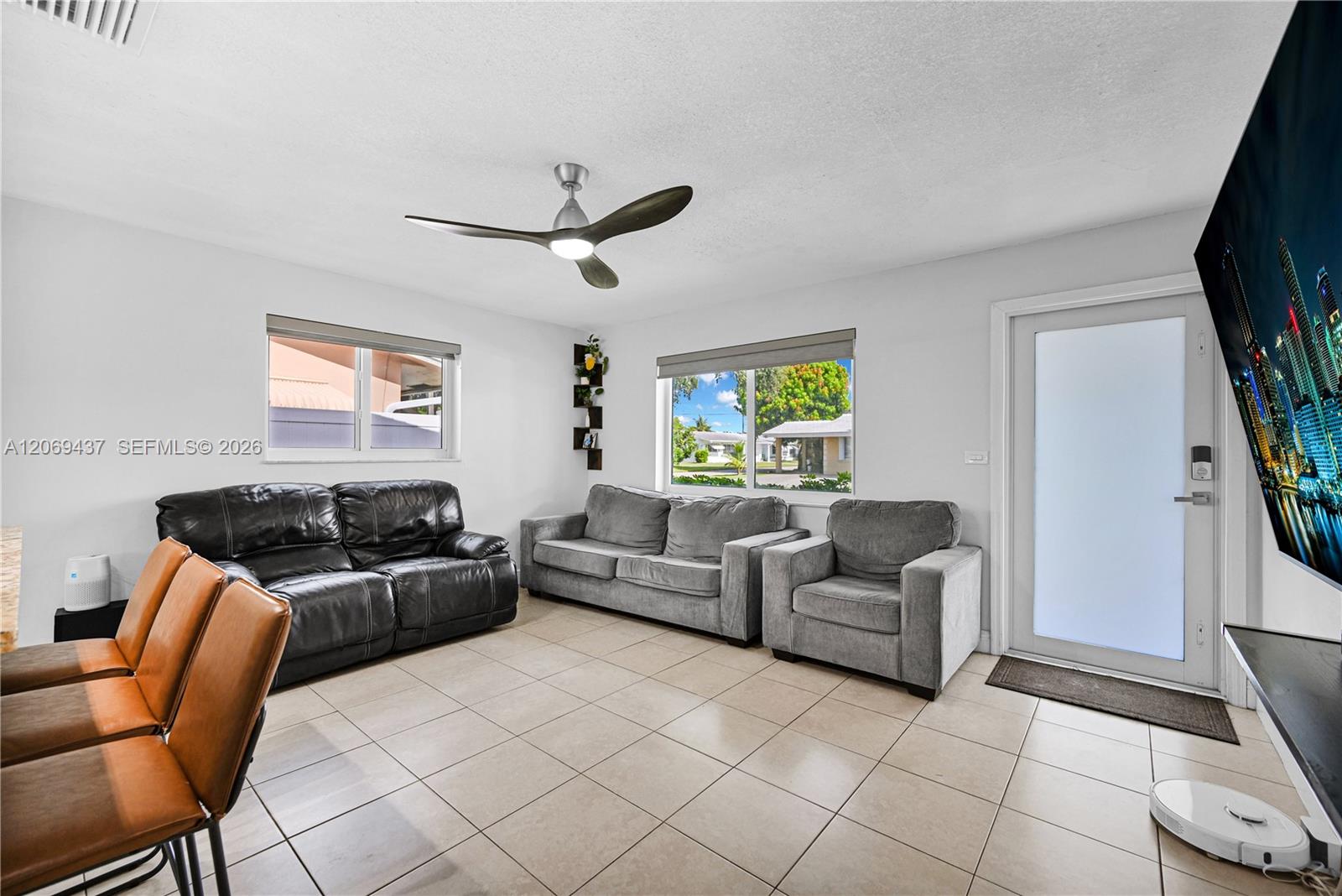2710 NW 54th St