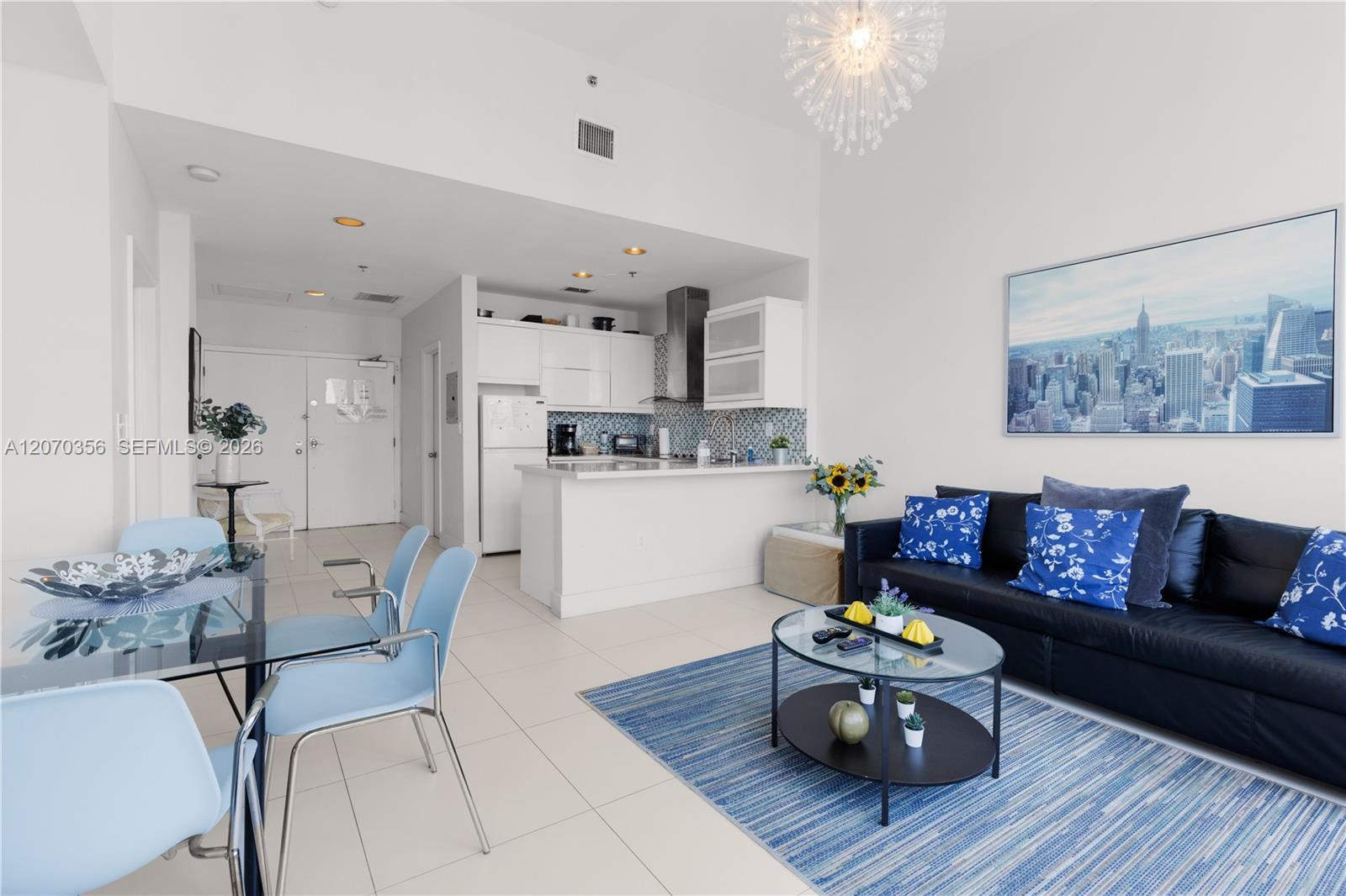 5445 Collins Ave Unit: TS11
