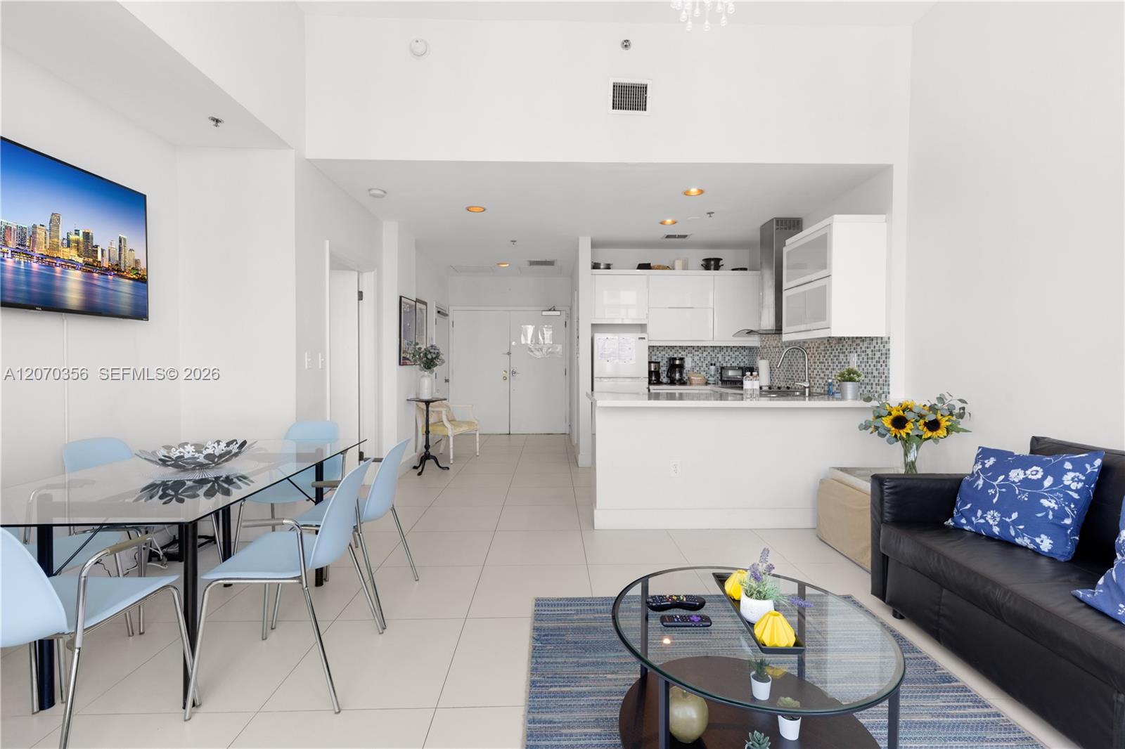 5445 Collins Ave Unit: TS11