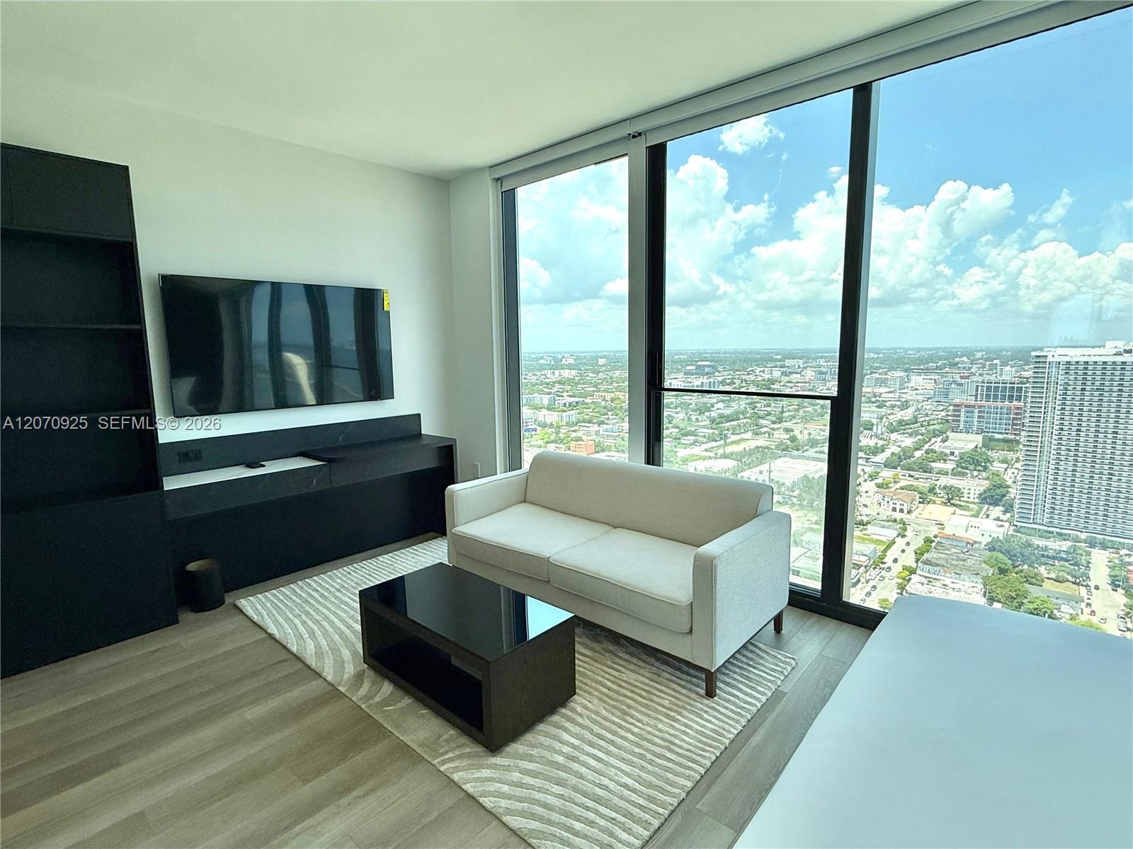 20 NE 11 street # 3605