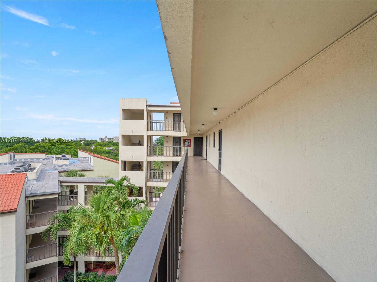 2314 S Cypress Bend # 611