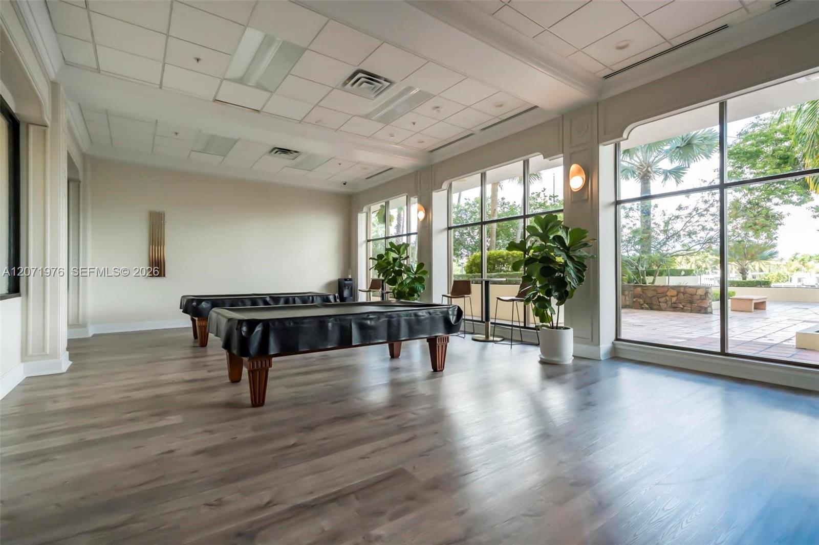 5600 Collins Ave # 11S