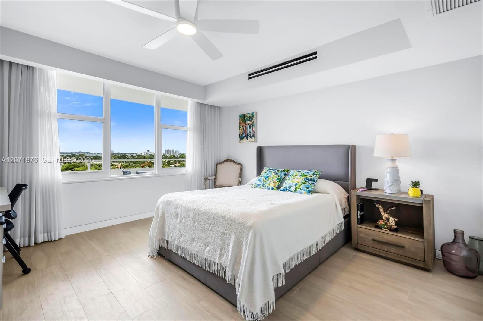 5600 Collins Ave # 11S