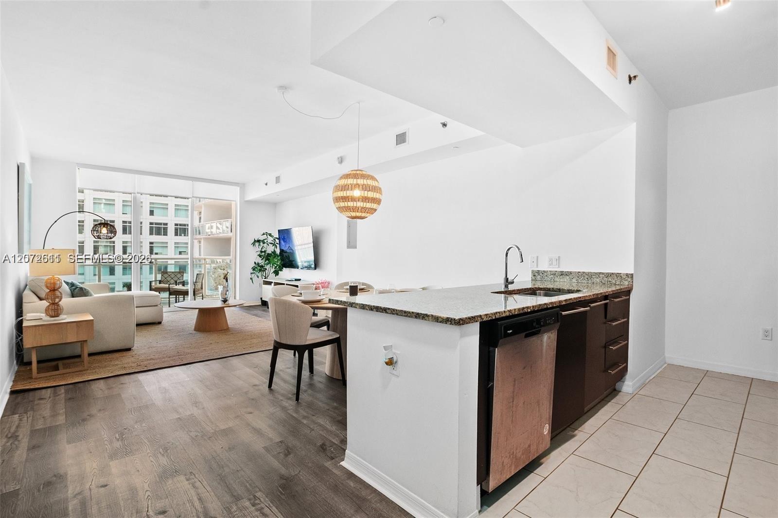 951 Brickell Ave # 2700