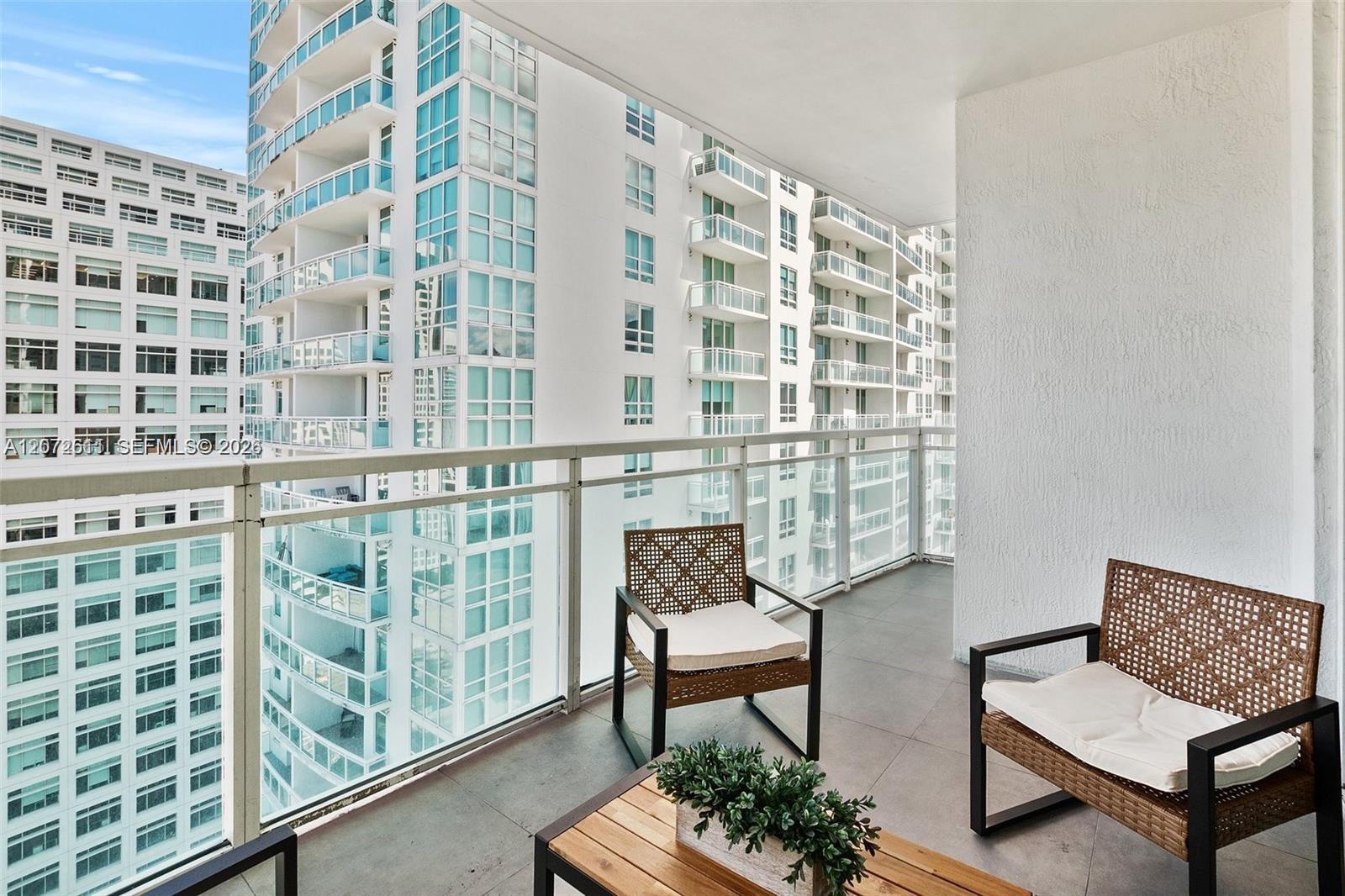 951 Brickell Ave # 2700