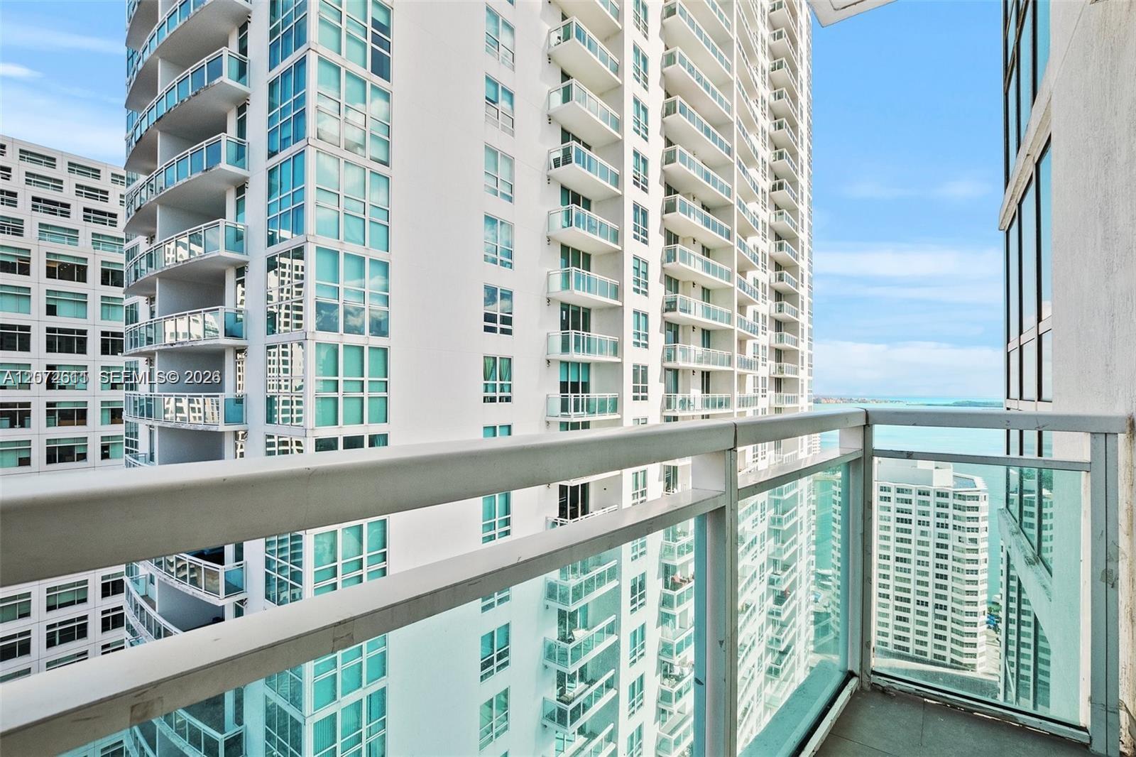 951 Brickell Ave # 2700