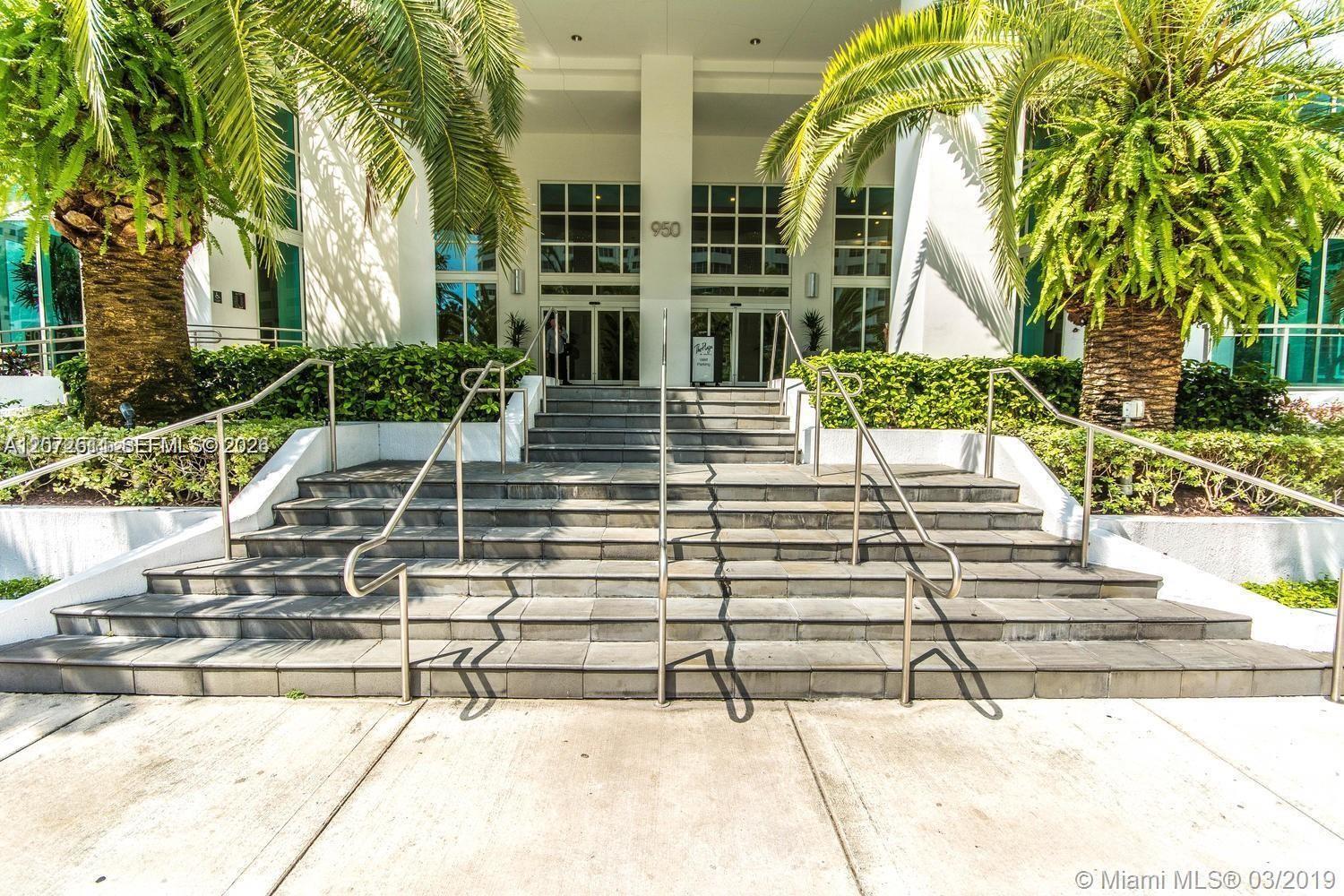 951 Brickell Ave # 2700