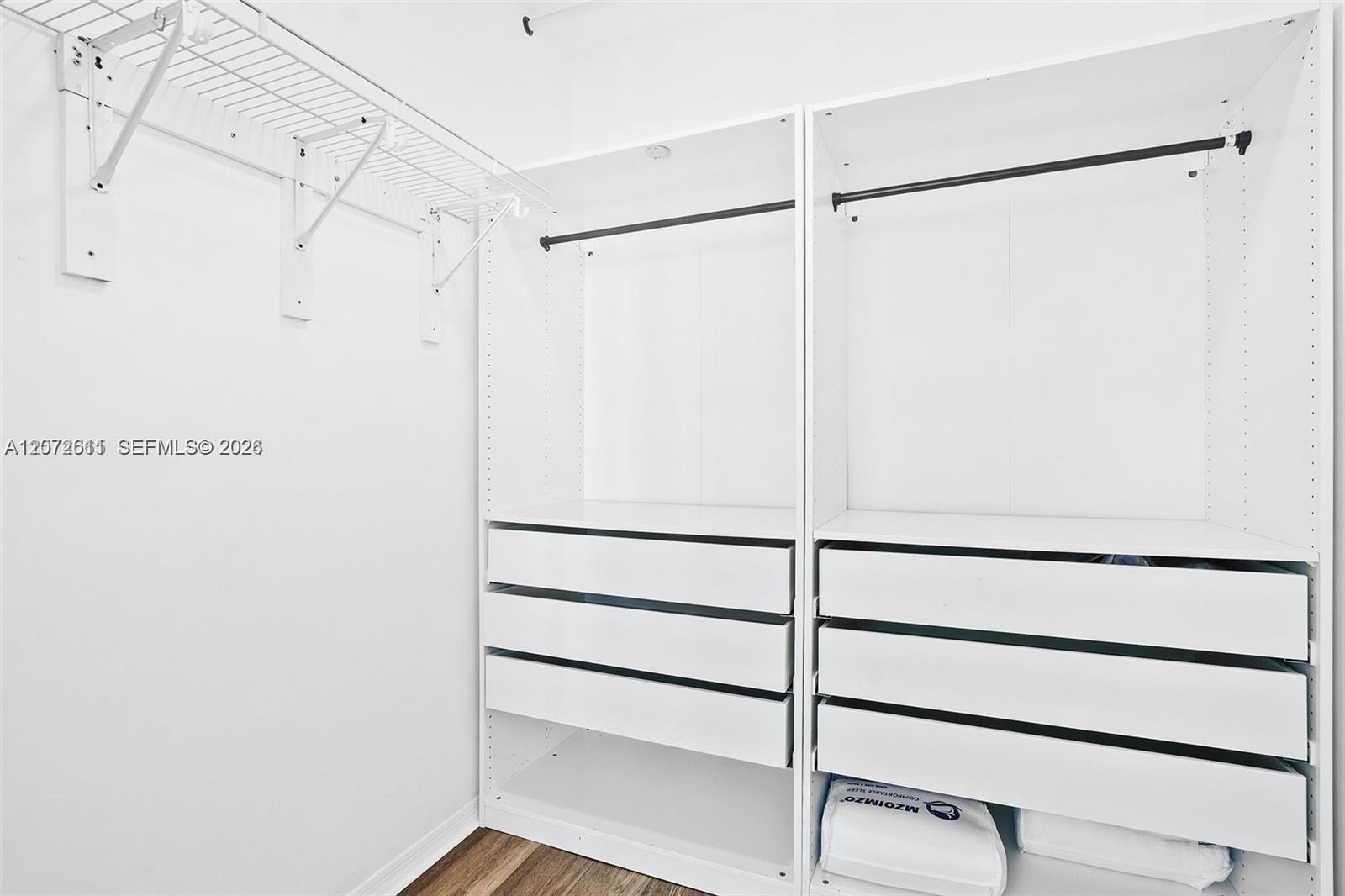 951 Brickell Ave # 2700