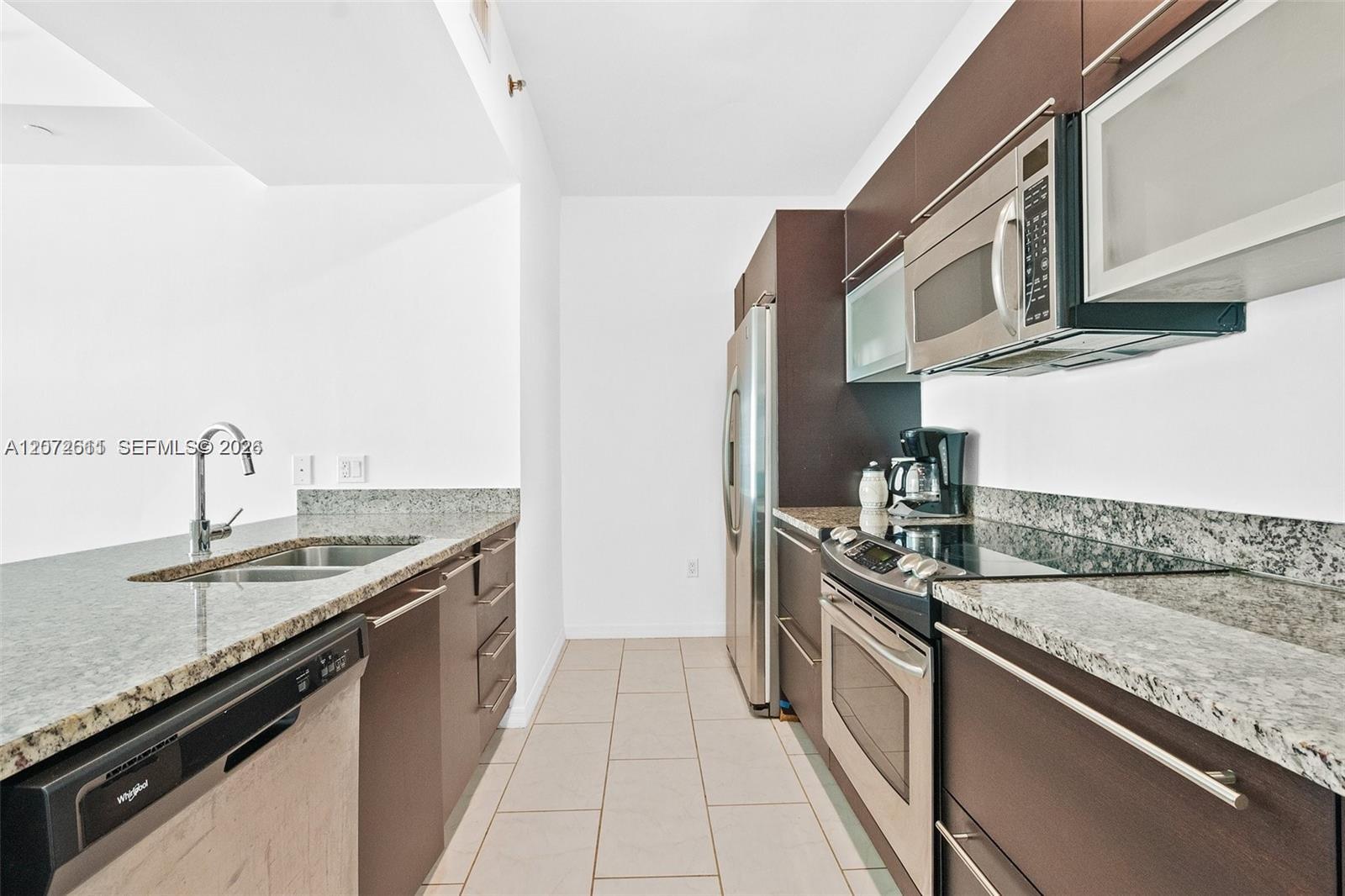 951 Brickell Ave # 2700