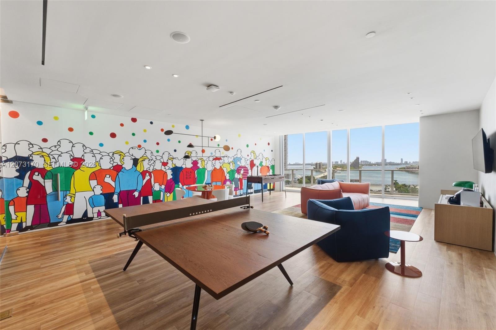 1400 Biscayne # 202