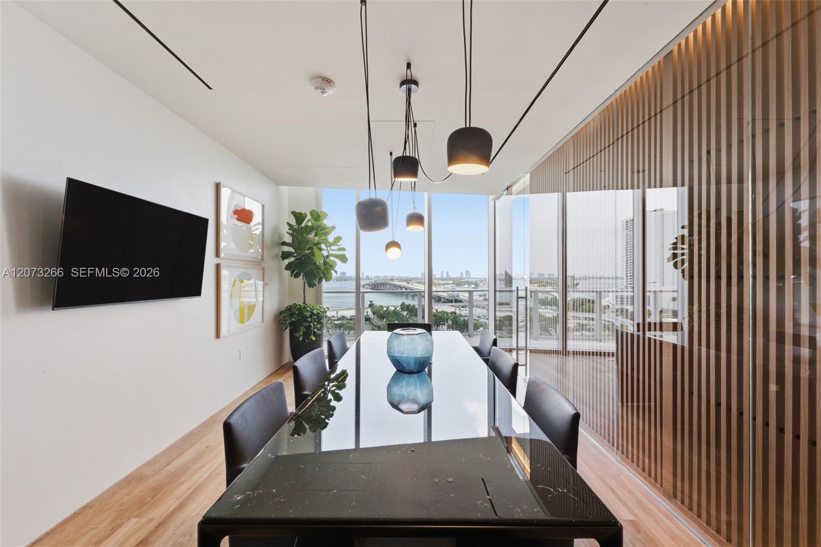 1400 Biscayne # 202