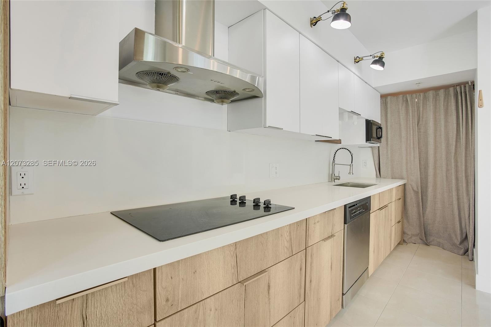 1528 Brickell Ave # 211