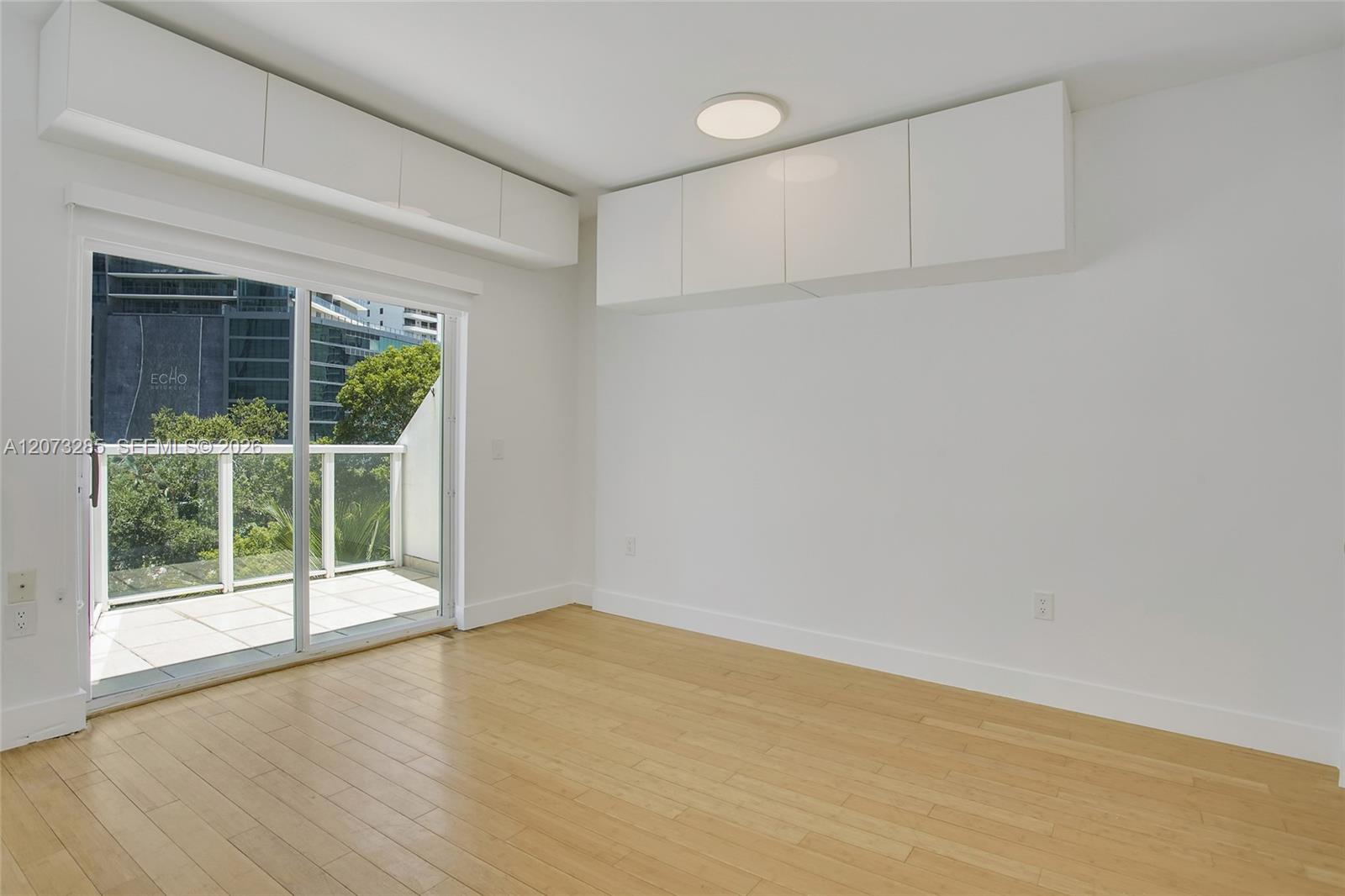 1528 Brickell Ave # 211