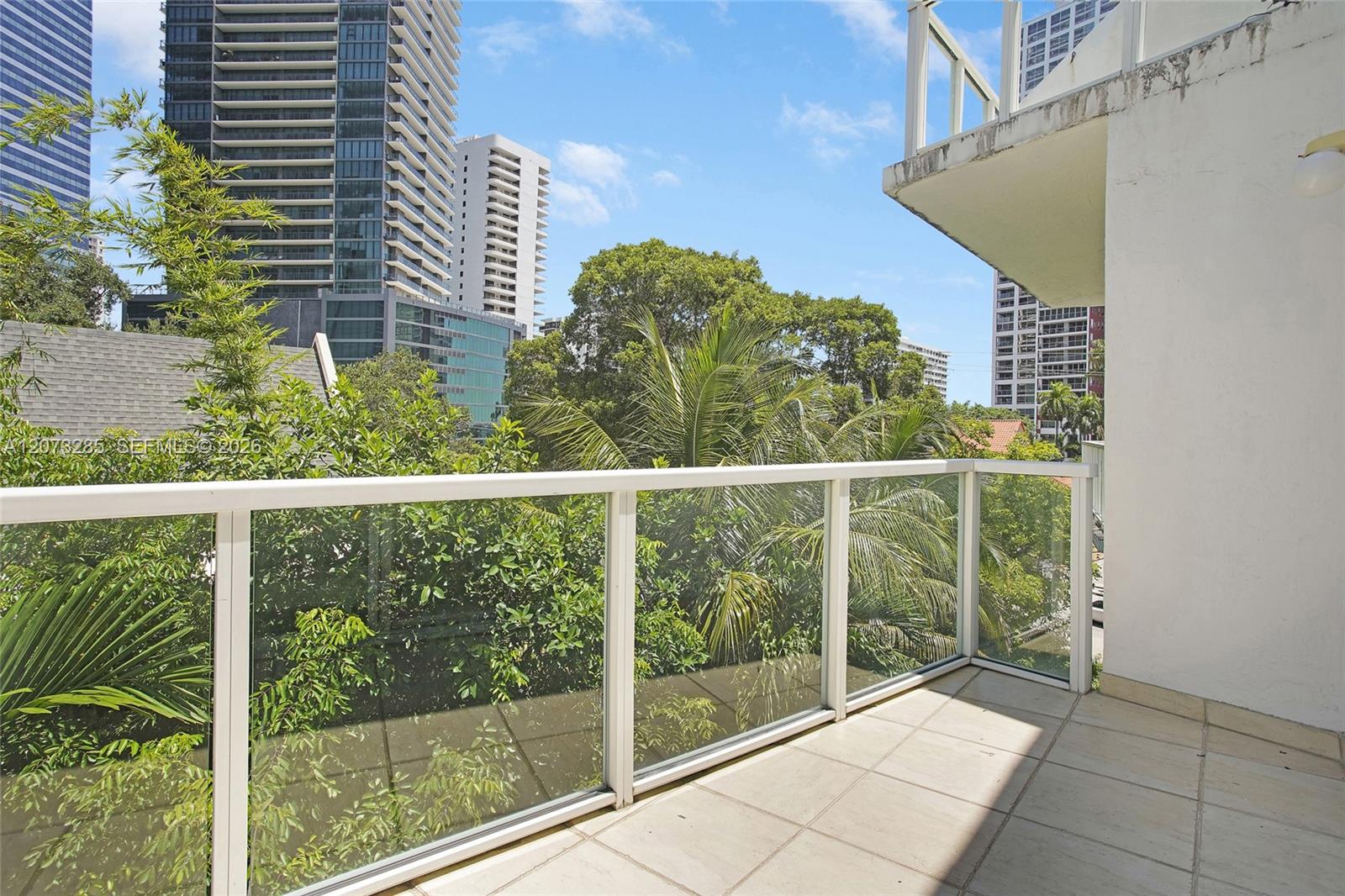 1528 Brickell Ave # 211
