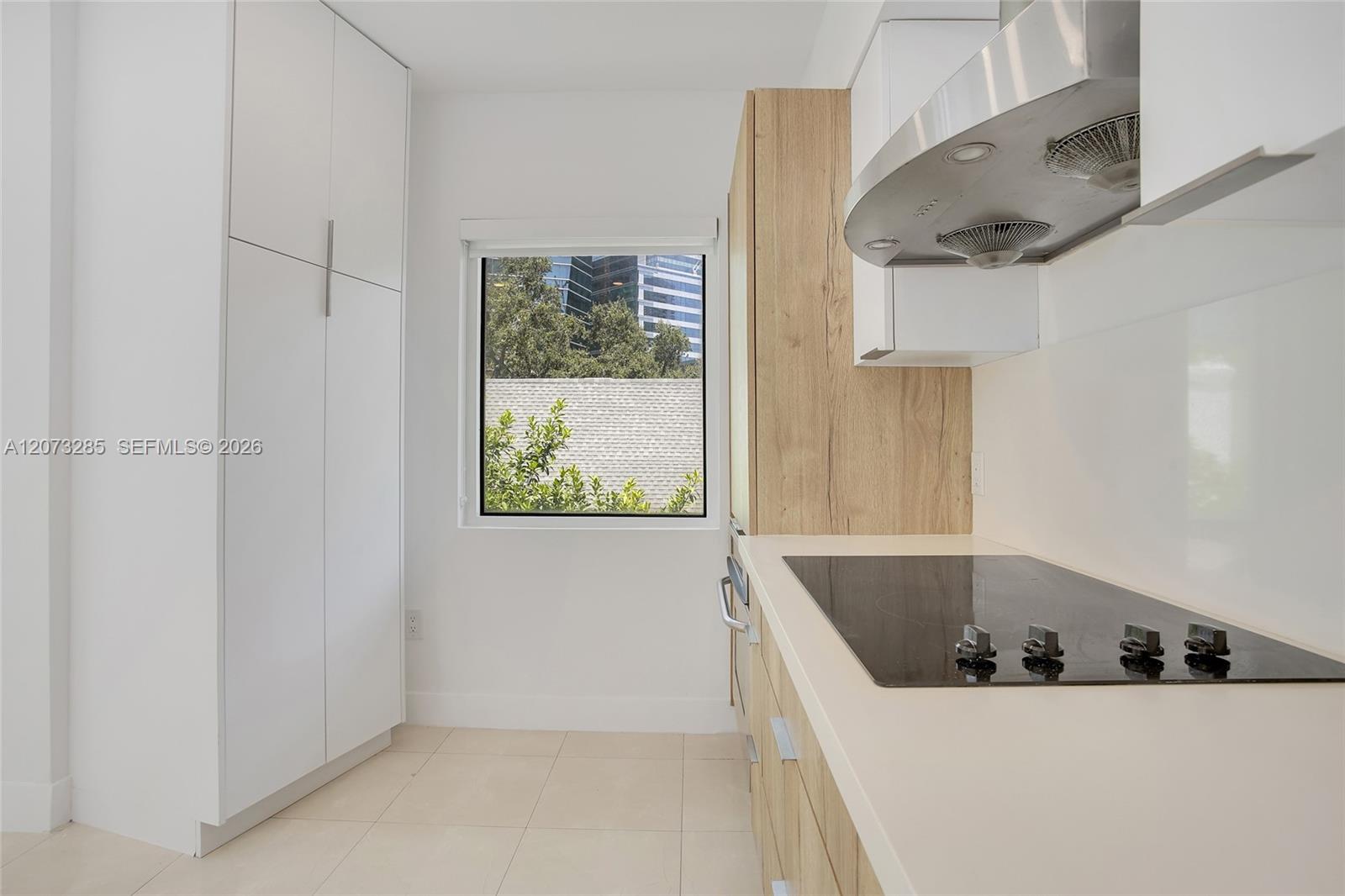 1528 Brickell Ave # 211