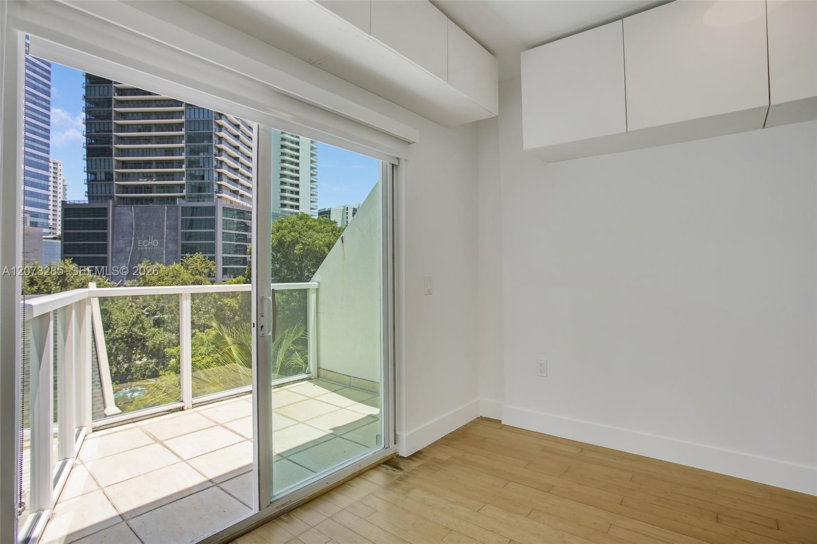 1528 Brickell Ave # 211