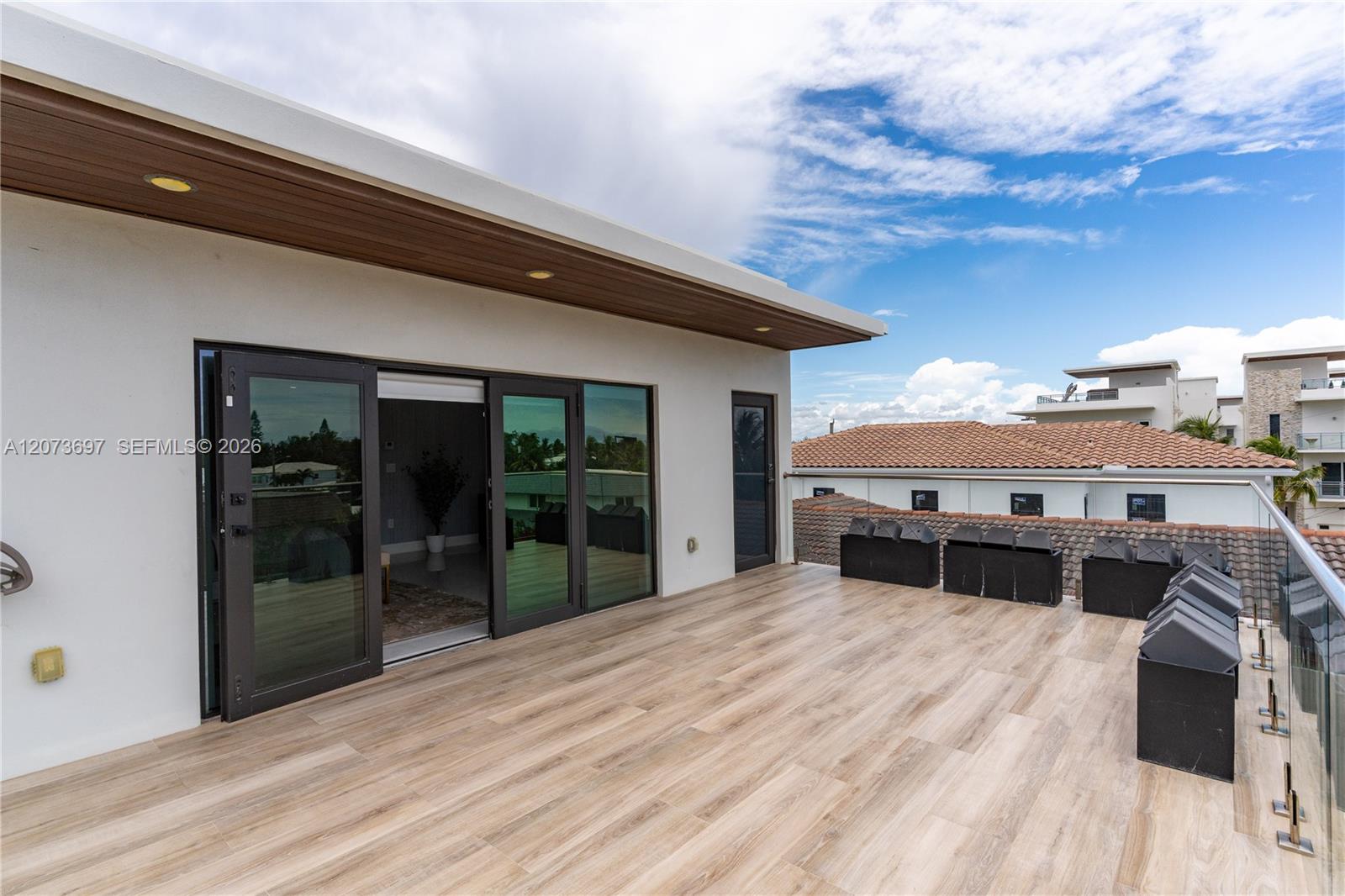 5601 N Ocean Dr
