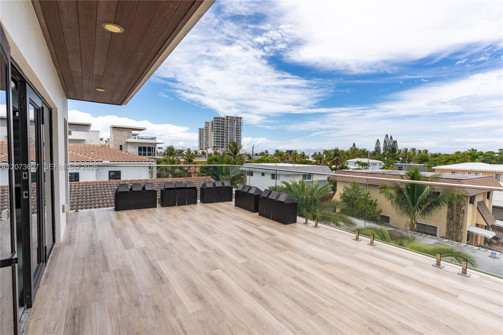 5601 N Ocean Dr