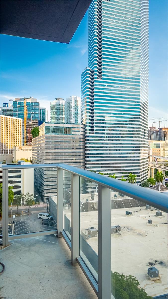 151 SE 1st St # 811
