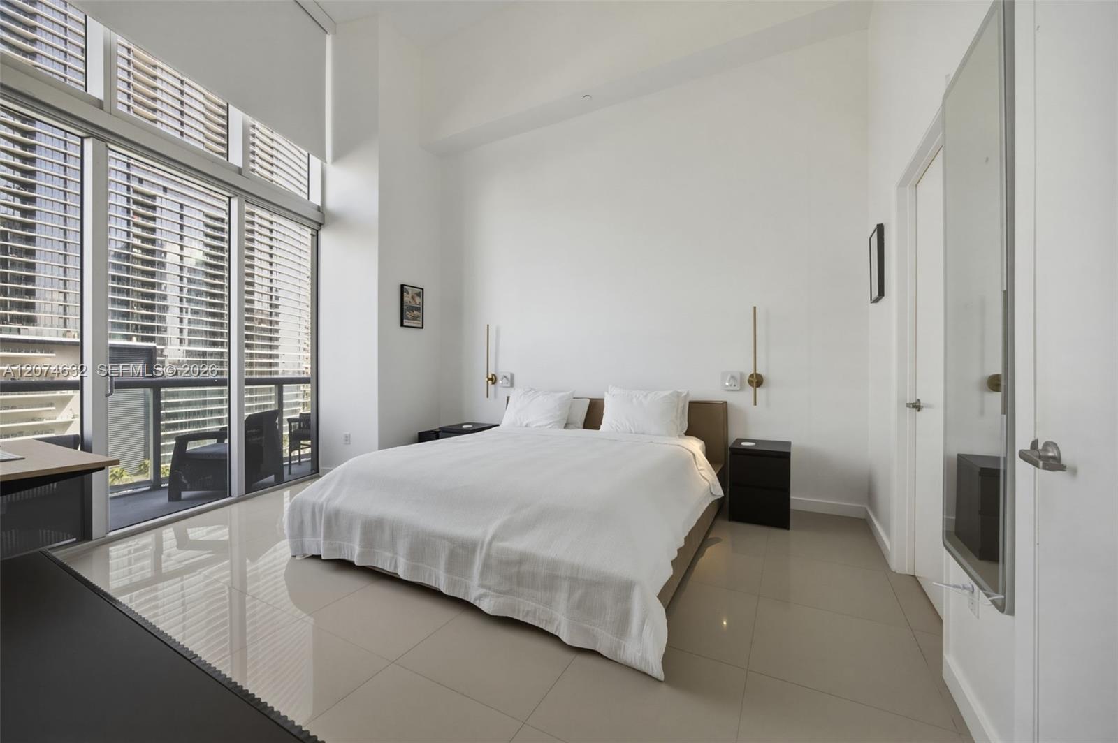 475 Brickell Ave # 1412